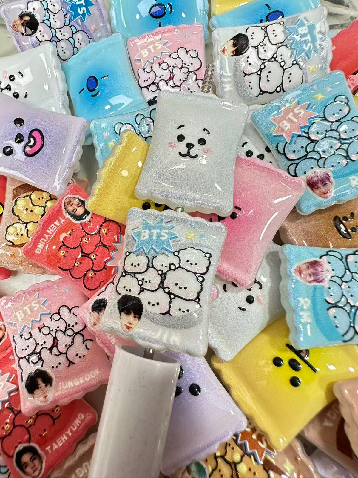 K‑pop Group Candy Bag Beads