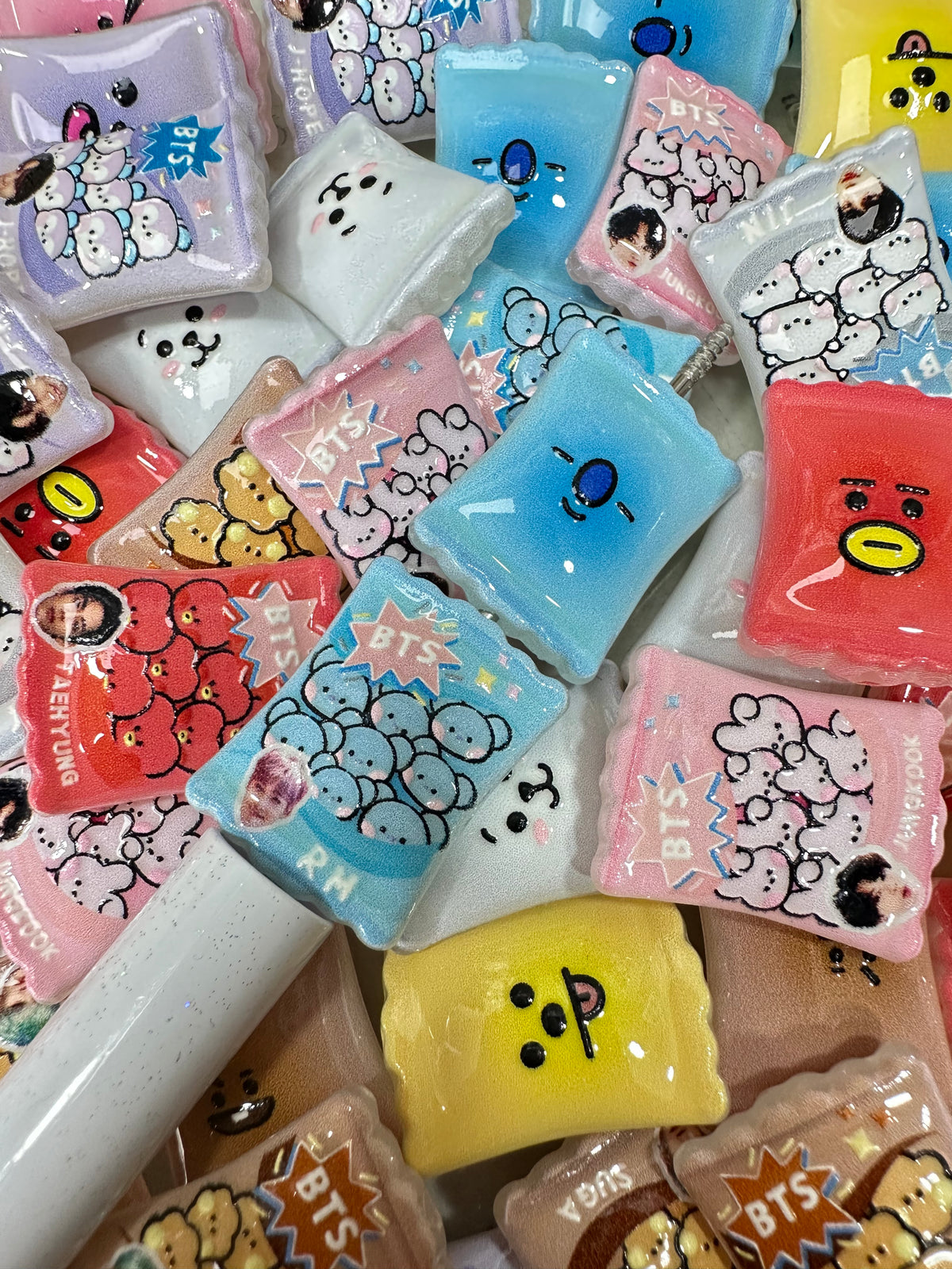 K‑pop Group Candy Bag Beads