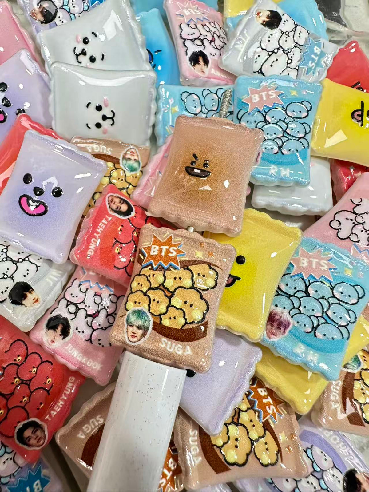 K‑pop Group Candy Bag Beads
